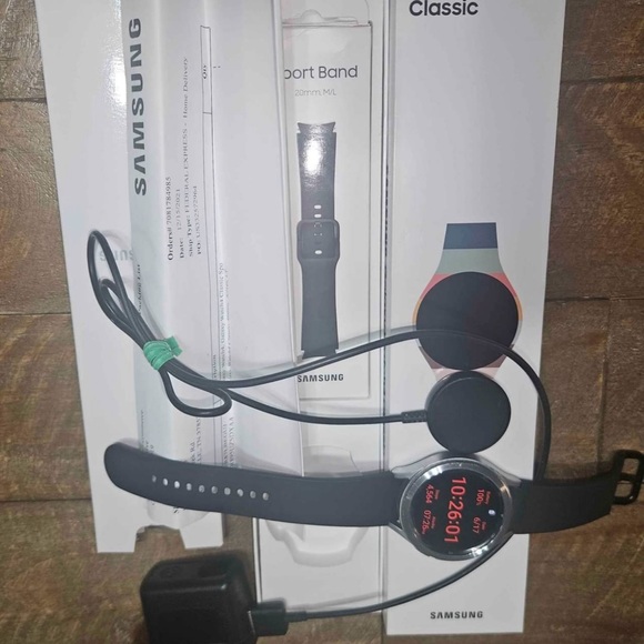 Samsung Galaxy Watch with Black Band 46 mm - Picture 1 of 12